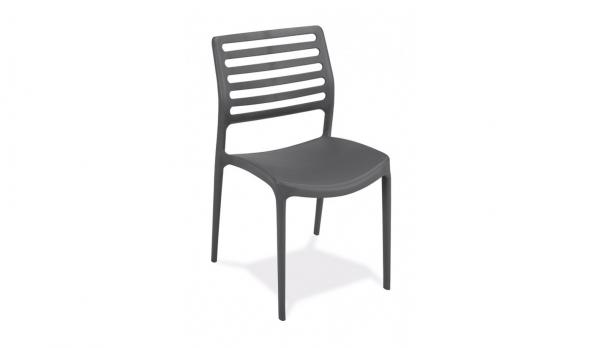 Silla de polipropileno con lamas