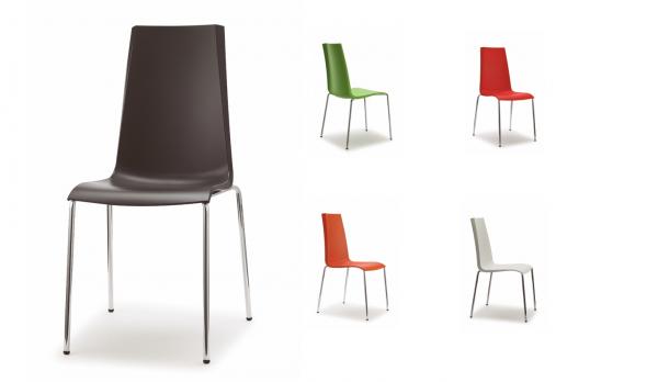 Silla cromada con policarbonato "Manequi"