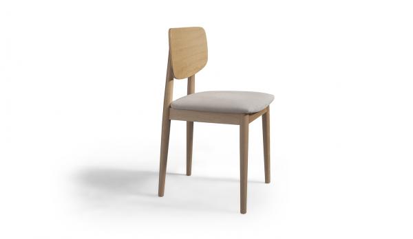 Silla tapizada con gran despaldo para hosteleria