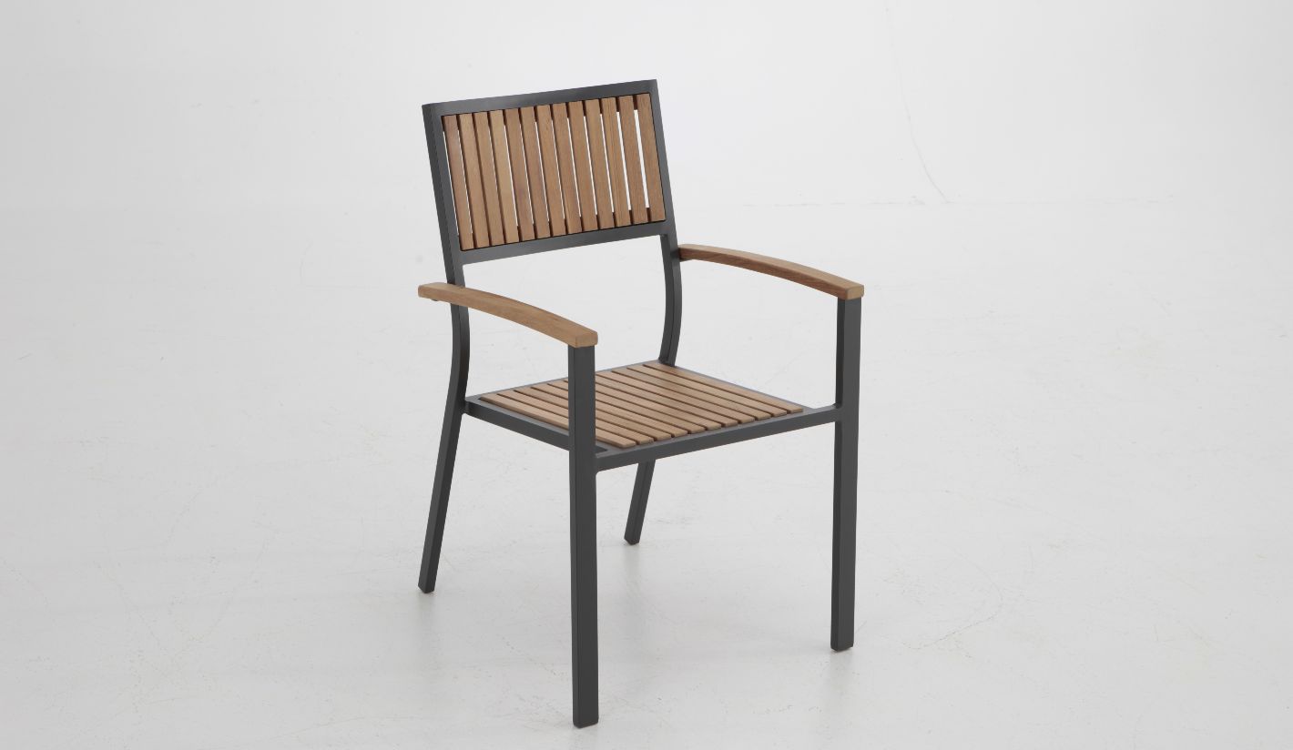 Sillón de aluminio y teca para hosteleria